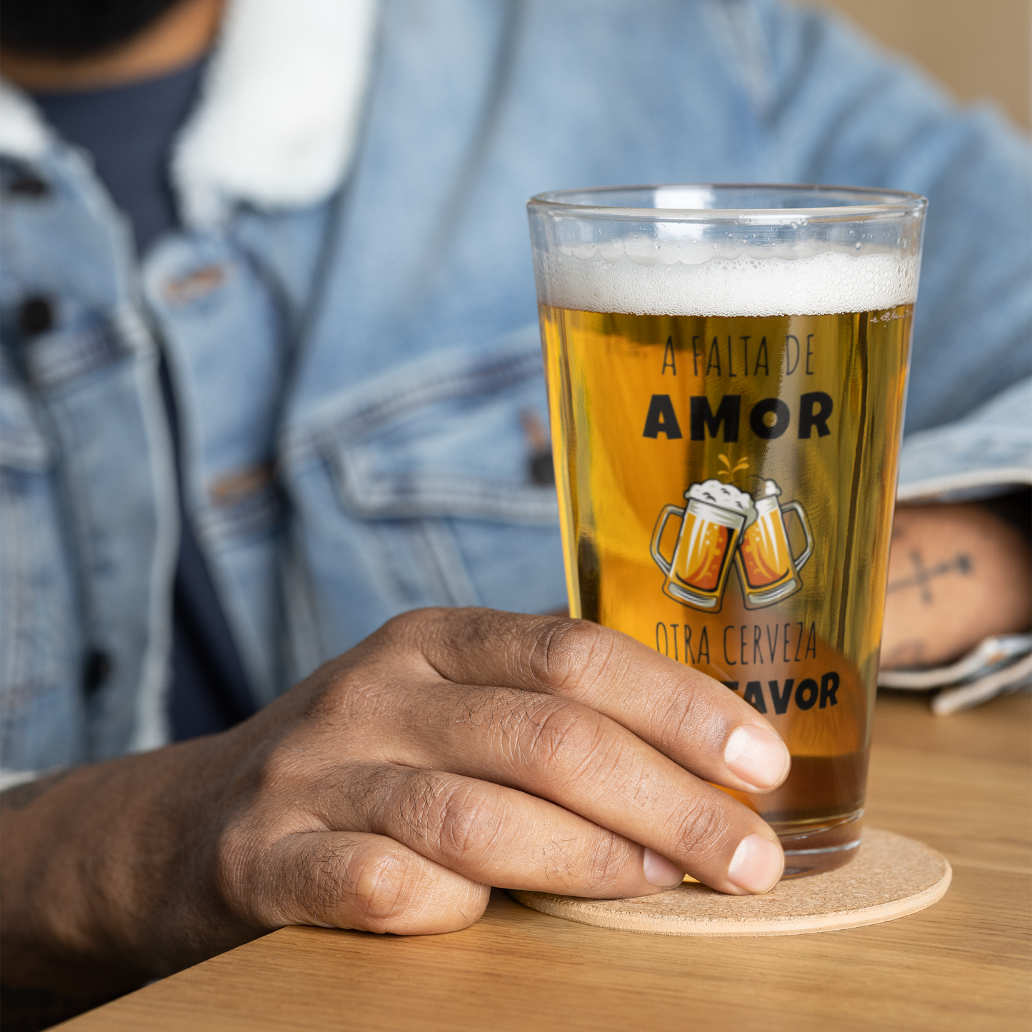 🍺 Vaso “A falta de amor… otra cerveza por favor”